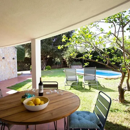 Es Llimoner بيت للعطل